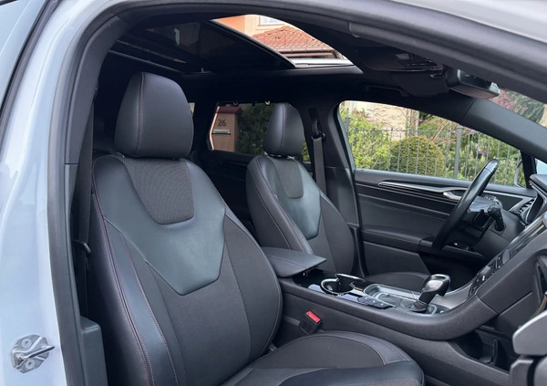 Ford Mondeo cena 68900 przebieg: 179000, rok produkcji 2018 z Elbląg małe 781